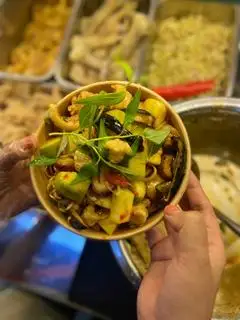 chân gà fulltopping sốt Thái size lớn - 105.000 ₫ tại Thèm Chân Gà - Chân Gà Full Topping - Nguyễn Gia Trí