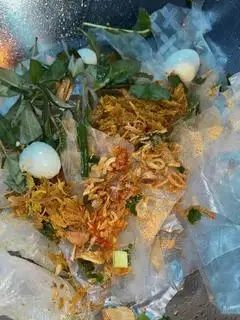Bánh tráng trộn mỡ hành - hành phi - 25.000 ₫ tại Chè Thái Phương 151A - Khuông Việt