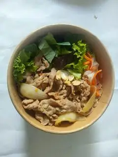 Bún thịt xào heo  - 50.000 ₫ tại Bún Nước Tương & Bún Thịt Xào Cô Tư - Lê Văn Sỹ