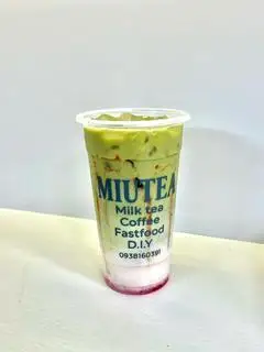 Hình ảnh Matcha latte dâu tây