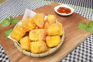 Hình ảnh 3 cái bánh sữa tươi chiên giòn