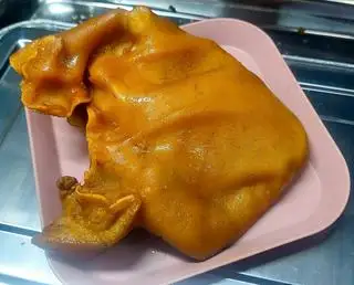 Tai heo khìa nước dừa ( 100gr) - 40.000 ₫ tại Phá Lấu, Xíu Mại Chén - Cao Thắng 