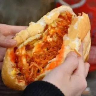 Hình ảnh BÁNH MÌ PATE TRỨNG BÒ KHÔ