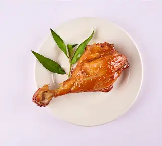Hình ảnh Đùi tỏi xối mỡ (không cơm)