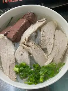 Bánh canh thịt xắt - 30.000 ₫ tại Bánh Canh Giò Heo 998