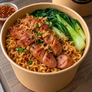 Hình ảnh Mì trộn xúc xích Đức