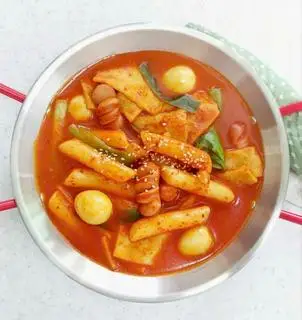 Tokbokki  - 69.000 ₫ tại MUKJA - Đồ Ăn Hàn Quốc, Mỳ Cay & Café - Cửu Long