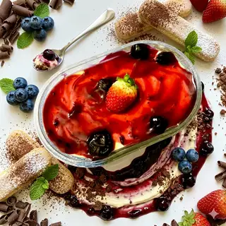Hình ảnh Bánh Tiramisu vị việt quất