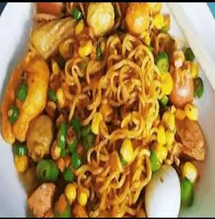 Hình ảnh Mì trộn đầy đủ