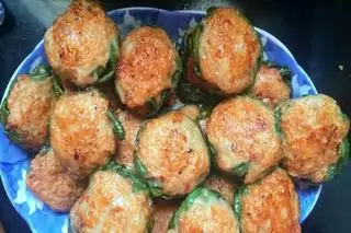 chả cá đậu đũa 3 viên  - 16.000 ₫ tại Bánh Tráng Nướng & Sữa Đậu Nành Nguyên Chất - Hai Chị Em - Nguyễn Thượng Hiền
