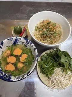 Hình ảnh Hủ tiếu chả cua
