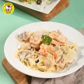 Mì ý sốt kem hải sản (spaghetti  carbonara with seafood) - 113.000 ₫ tại Funny Beef - Spaghetti & Beefsteak - Nguyễn Tri Phương