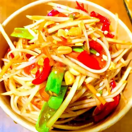Hình ảnh Gỏi đu đủ tôm chín - somtam