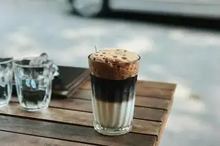 Bạc xỉu đá - 32.000 ₫ tại Nguyên Chất Cà Phê - Sinh Tố Giải Khát - Chung Cư Nguyễn Thiện Thuật