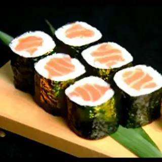 Sushi Cá Hồi M5 - Salmon Maki - 49.000 ₫ tại Sushi Ri Ẩm Thực Nhật Bản - Phú Mỹ