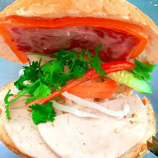 Hình ảnh Bánh mì cóc thịt chả