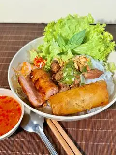 Bún thịt nướng đặc biệt - 56.000 ₫ tại Bún Thịt Nướng Khéo Ăn - Phan Bội Châu
