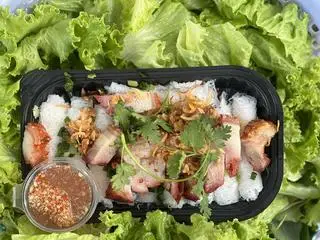 Bánh hỏi heo quay - 45.000 ₫ tại Bánh Hỏi Heo Quay Rong Nho - Cách Mạng Tháng 8