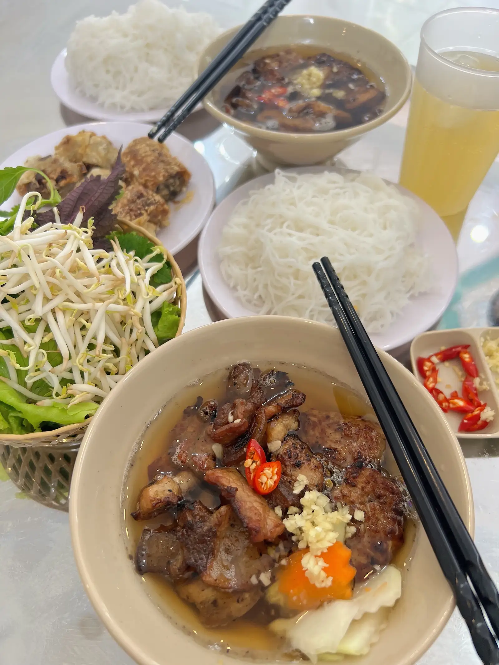 Hình ảnh Bún chả lẫn