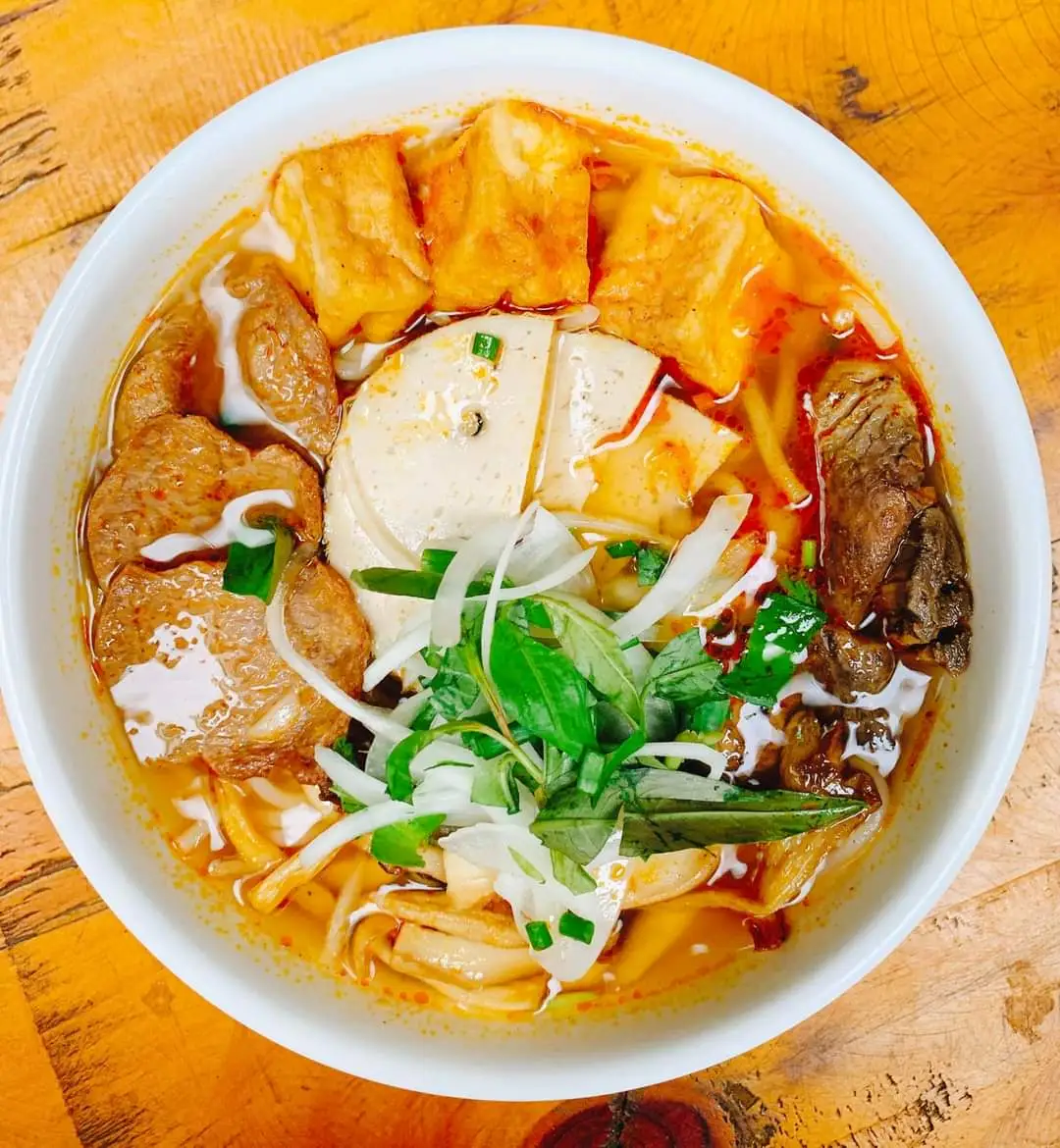 Bún Huế Chay - 28.000 ₫ tại Cơm Chay Vạn Phúc - Lê Lợi