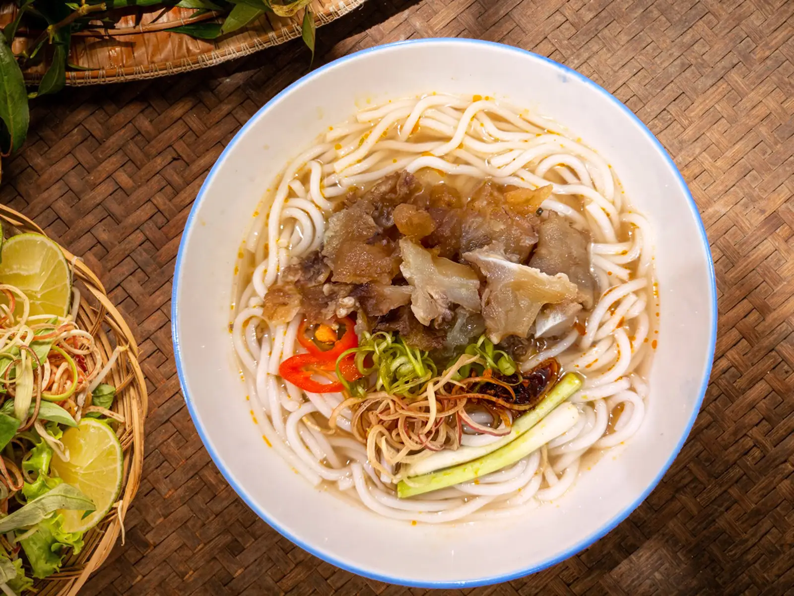 Hình ảnh Bún Bò Gân