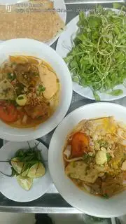 Hình ảnh mì Quảng tôm chả sườn 