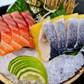 Sashimi Mix SH17 - Healthy Food - 199.000 ₫ tại Sushi Ri Ẩm Thực Nhật Bản - Phú Mỹ