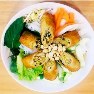 Bún chả giò chay - 35.000 ₫ tại Quán Chay Tuệ Tâm - Vườn Lài
