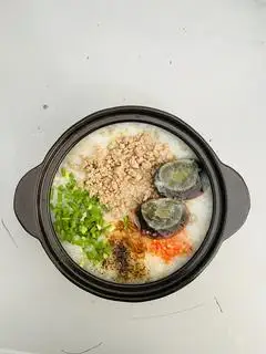 Hình ảnh Cháo thịt bằm trứng bắc thảo