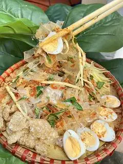 Bánh tráng trộn da heo - 45.000 ₫ tại Trà Sữa & Ăn Vặt Ghé - Trần Hưng Đạo
