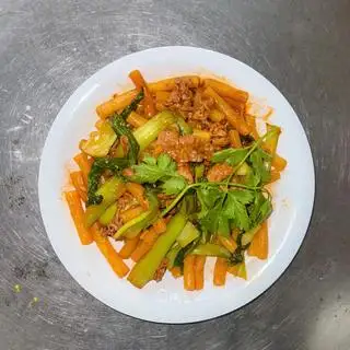 Hình ảnh Nui xào bò