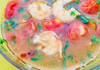 Canh 1 chén - 25.000 ₫ tại Cơm Chiên Cá Mặn Anh Tâm - Nguyễn Văn Thương