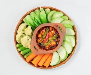 RAU LUỘC - 23.000 ₫ tại Cơm Cháy Kho Quẹt - LÚA - Nguyễn Cửu Đàm