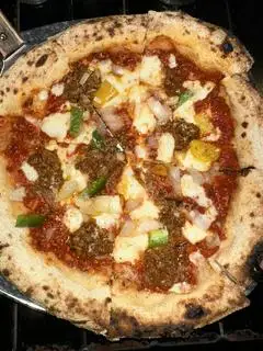 Pizza bolognese bò bằm - 120.000 ₫ tại Pizza Wolf - Napoli Thủ Công Lò Củi - Kênh Tân Hóa