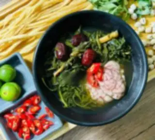 Hình ảnh Óc lợn hầm ngải cứu