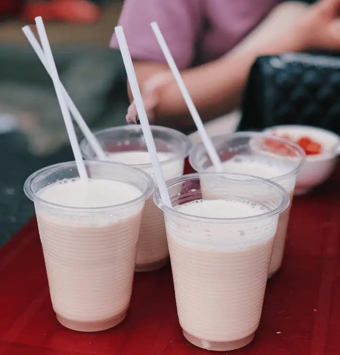 Sữa đậu nành - 18.008 ₫ tại Bánh Canh Cua Thèm - Nguyễn Hữu Hào