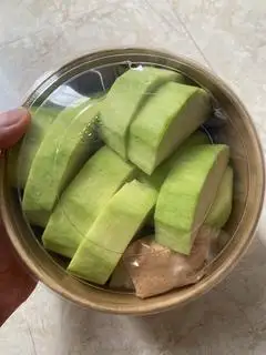 Hình ảnh Xoài Xanh Gọt Sẵn 500G + Chẩm Chéo Tự Làm