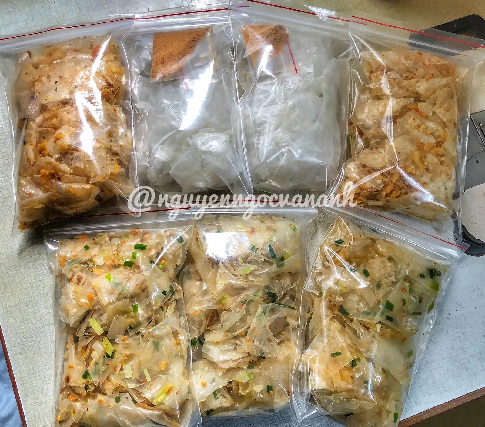 Muối Nhuyễn Nhỏ (tự trộn) - 18.000 ₫ tại Ngọc Vân Anh - Bánh Tráng & Trà Sữa - Lê Văn Sỹ