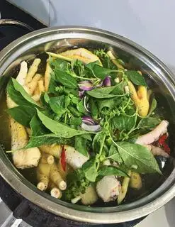Hình ảnh CHÂN GÀ TA HẤP LÁ É