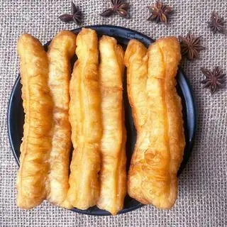 Bánh quẩy  - 7.000 ₫ tại Cháo Sườn Bảo Ngọc - Quang Trung