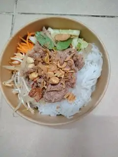 Hình ảnh Bún thịt bò xào