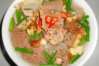 Hình ảnh Hủ tiếu thịt+bò viên