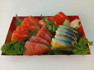 Hình ảnh SASHIMI HỒI/TRÍCH 10LÁT/LOẠI (FULL TOPING)