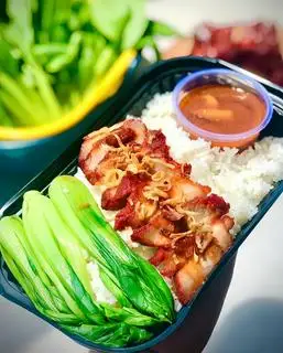 Hình ảnh Cơm Xá Xíu Sốt Nấm Ngon Xĩu