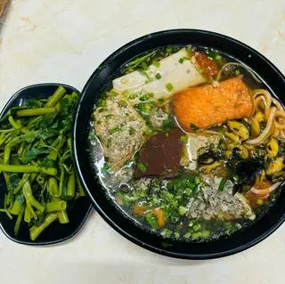 Hình ảnh Canh bún cua ốc chả 