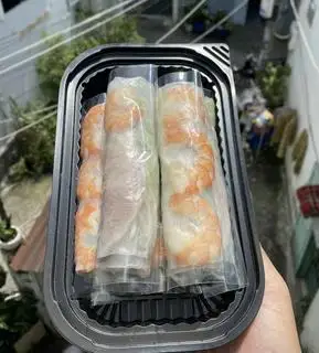 Gỏi cuốn tôm thịt 5 cuốn - 80.000 ₫ tại Cô Nị - Bánh Tráng Trộn, Mì Trộn & Gỏi Cuốn - Phan Văn Trị
