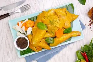 Hình ảnh Gà U Muối 1/2 con ( ăn mát)