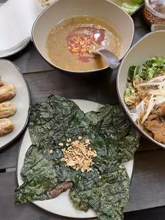 Hình ảnh Bò Nướng Lá Lốt