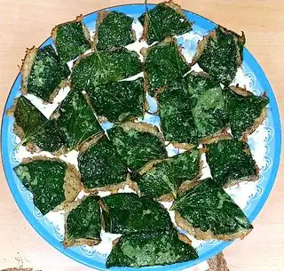 Bánh mì nhân lá lốt 20k 1 ổ  - 20.000 ₫ tại Quán Chay Trí Tuệ - Hải Thượng Lãn Ông