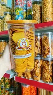 bánh quy khóm thái lan 330g  - 100.000 ₫ tại Sữa Chua Bích Loan - Chè & Đồ Ăn Vặt - Lê Đức Thọ